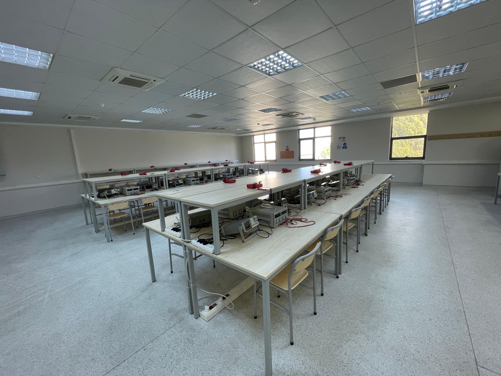 Devre Analizi Laboratuvarı Görsel 1